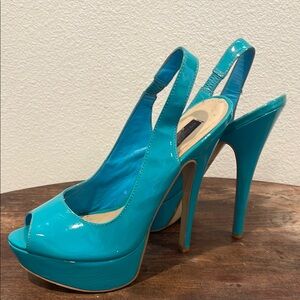 Steve Madden Blue Patent Leather Heels